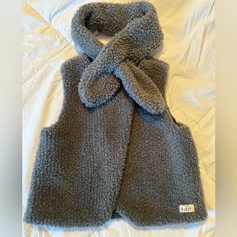 Zara Sherpa Vest with Matching Scarf/Neck Tie